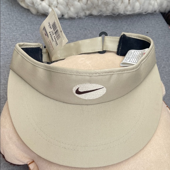 Nike Accessories - Nike Beige Visor